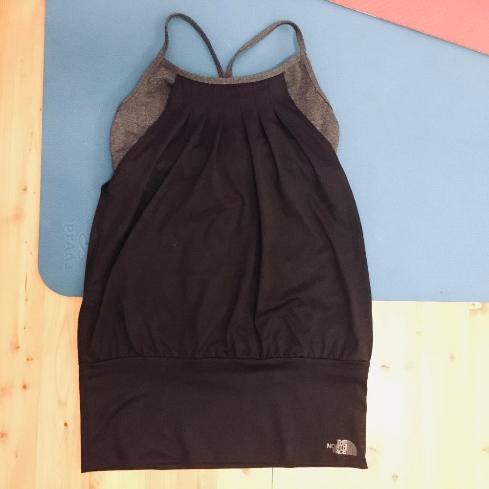 North Face Workout Tanktop w/ Built-In Bra